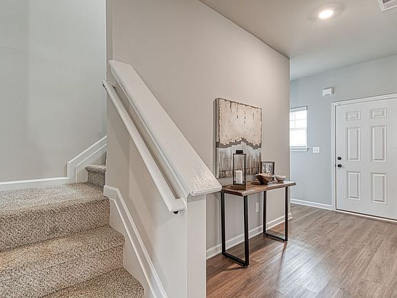 3rd image of 706 Lismore Dr #14KBMA