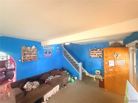 2nd image of 15 Crescent Pl
