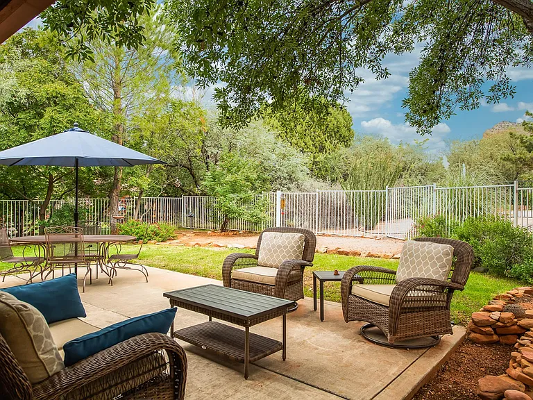 55 Quartz Dr — Photo 27