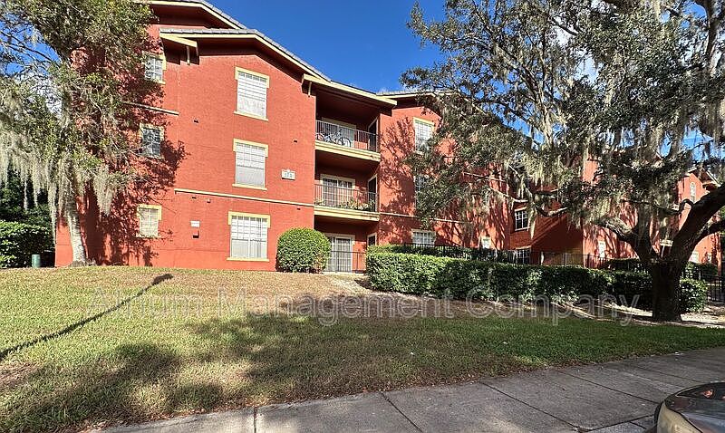 1st image of 122 Vista Verdi Cir Unit 100