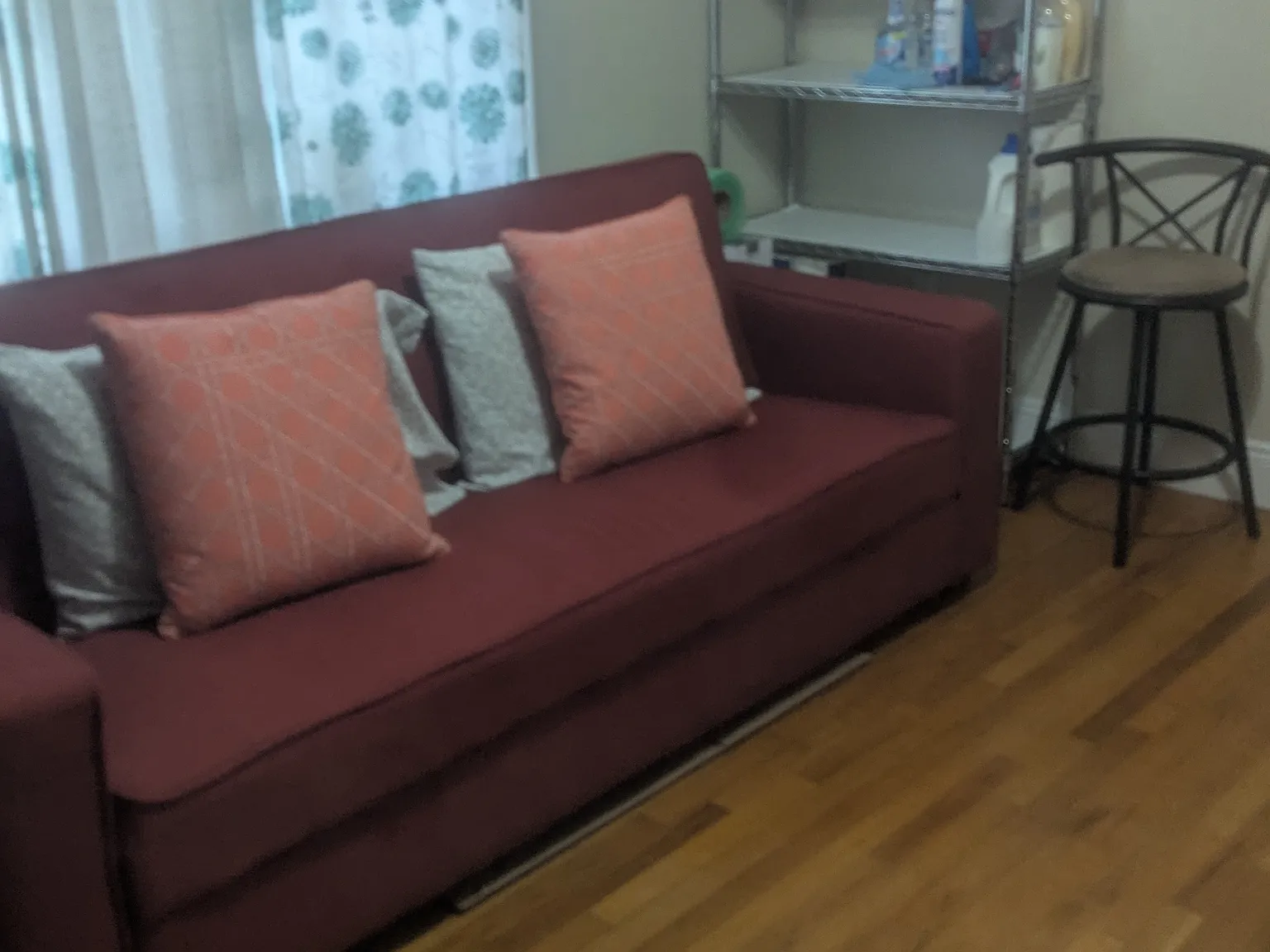 2 bed, 550 sqft, $1,800 — Photo 2