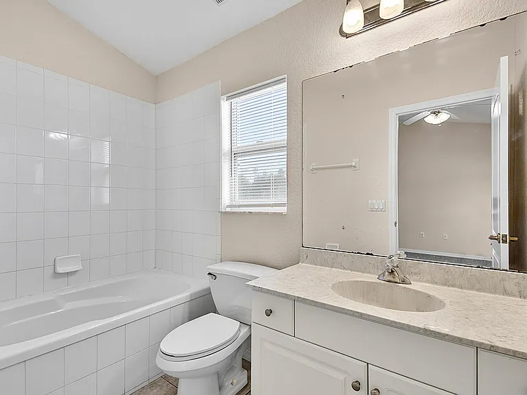9 Lytton Ln — Photo 33