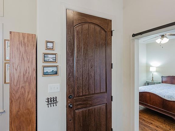 4th image of 303 Strathaven Rd