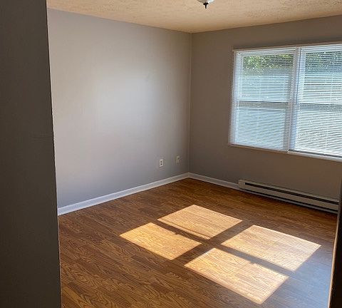 4th image of 107 Dove Valley Ln #107