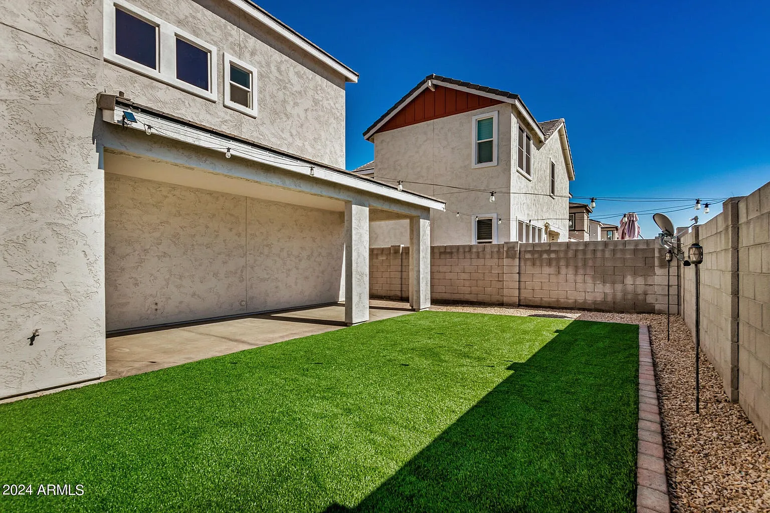 3 bed, 2.5 bath, 1723 sqft, $2,500 — Photo 2