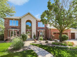 4376 Camelot Cir, Naperville, IL