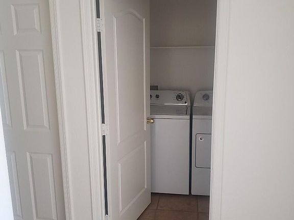2nd image of 403 N Sunshine Blvd Unit C