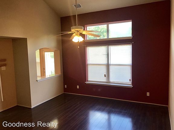 2nd image of 15301 Ora Ln