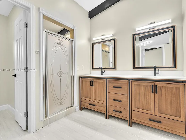 8813 Paradise Ct — Photo 25