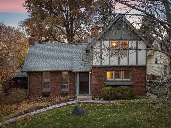 4250 William St, Omaha, NE 68105