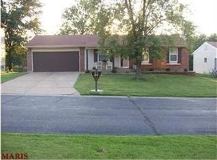 3177 Pinebrook Dr, Arnold, MO 63010