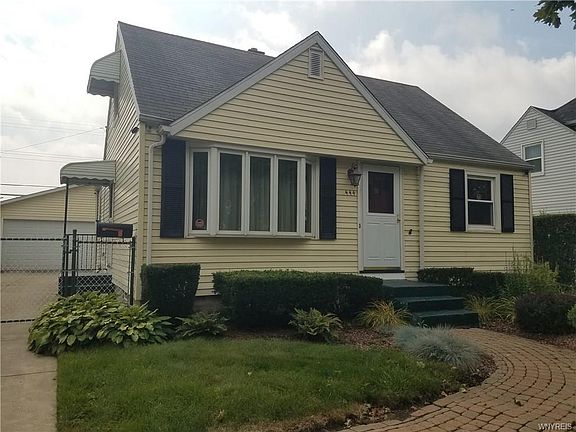 2nd image of 444 Tremaine Ave