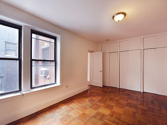 2nd image of 141 E 61st St APT 4B