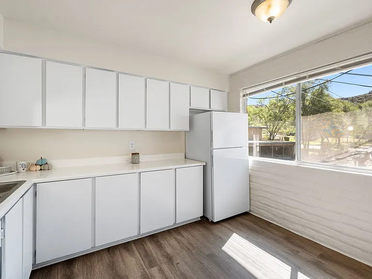 Carleton Terrace Apartments — Photo 22