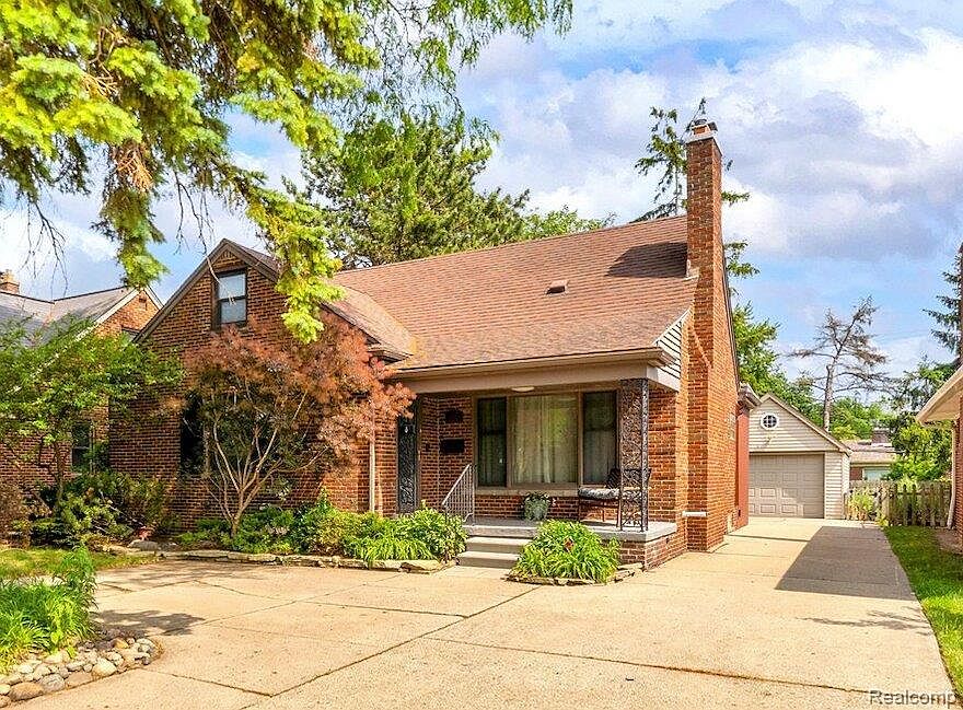 1st image of 3015 Bembridge Rd