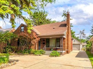 3015 Bembridge Rd, Royal Oak, MI 48073