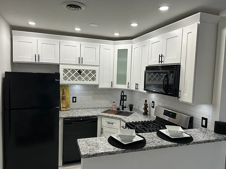 290 Greenough St #2 — Photo 1