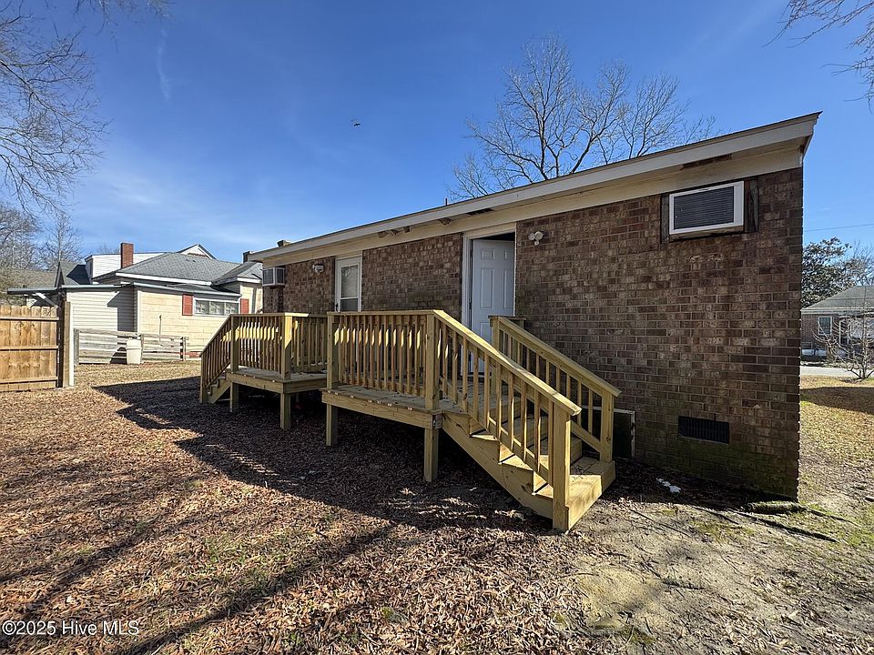 2nd image of 308 Myrtle Avenue
