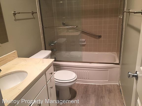 4th image of 1156 Hornblend St APT 09
