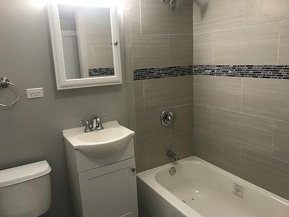 5th image of 10855 S Central Park Ave