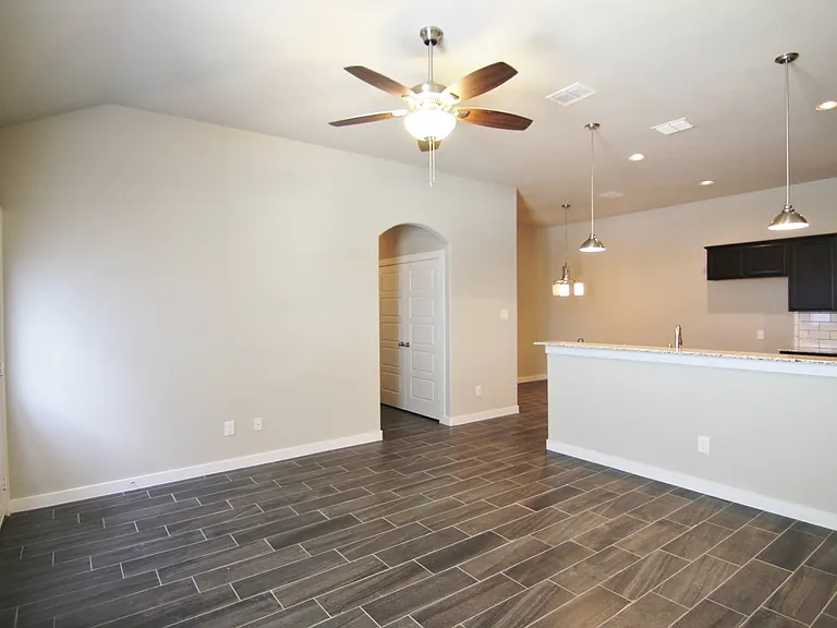 502 Creekside Frst — Photo 3