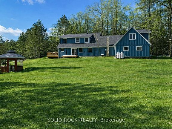 2nd image of 1802 Centre Line Rd