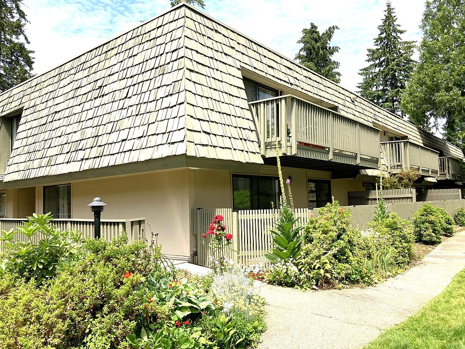 Ground Floor, with Extra Side Window and large private Patio