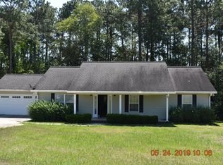 299 Academy Dr, Lyons, GA 30436