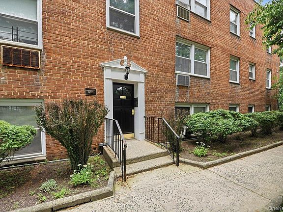 2nd image of 6291 Broadway #A6