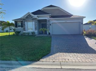 8809 Cascade Price Cir, North Fort Myers, FL 33917