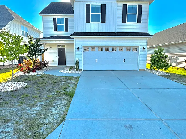 1453 Lewis Landing Ave — Photo 1