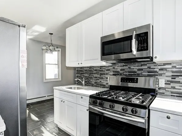 287 Sanford St APT 2, East Orange, NJ 07018