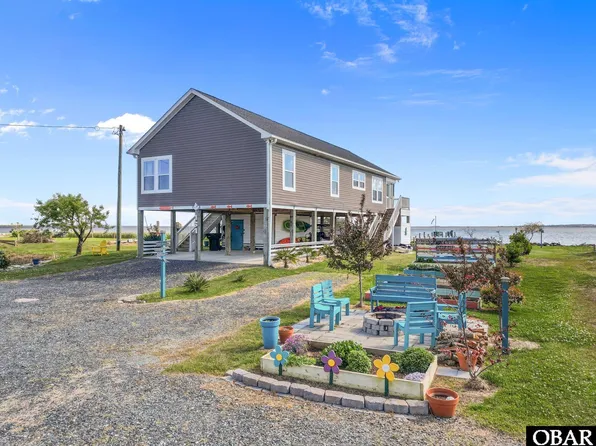 161 Bayview Dr, Stumpy Point, NC 27978