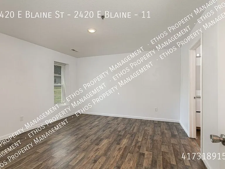 2420 E Blaine St #11 — Photo 9