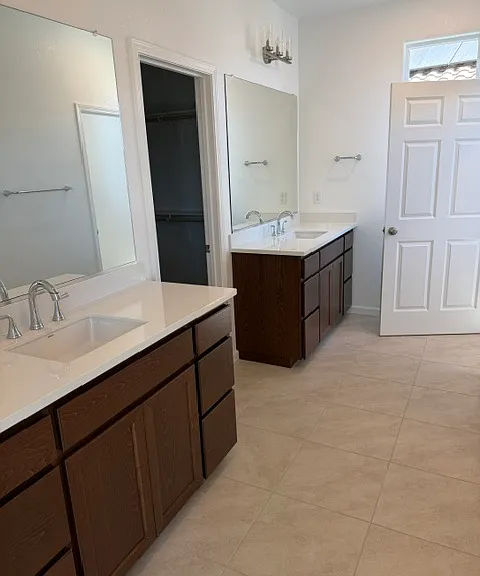 3190 Summit Dr — Photo 14