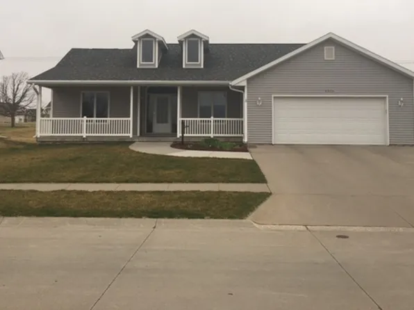 5904 Avenue O, Kearney, NE 68847