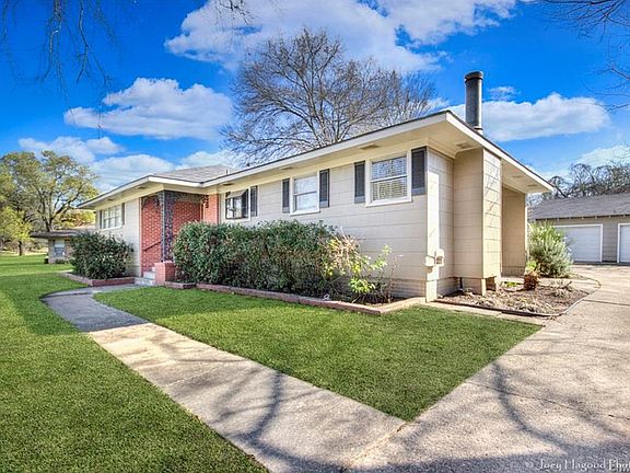 3rd image of 3607 Parkway Dr