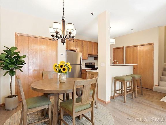 4th image of 8465 Cortland Rd #125