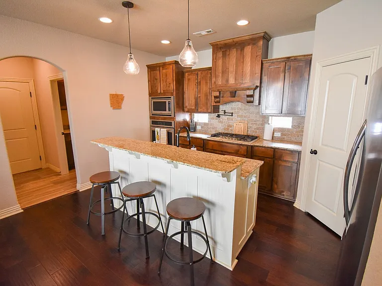 562 N Salem Rd — Photo 12