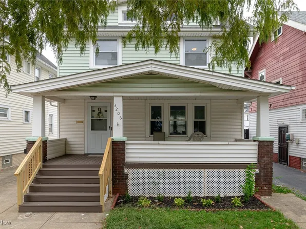 3206 W 110th St, Cleveland, OH 44111