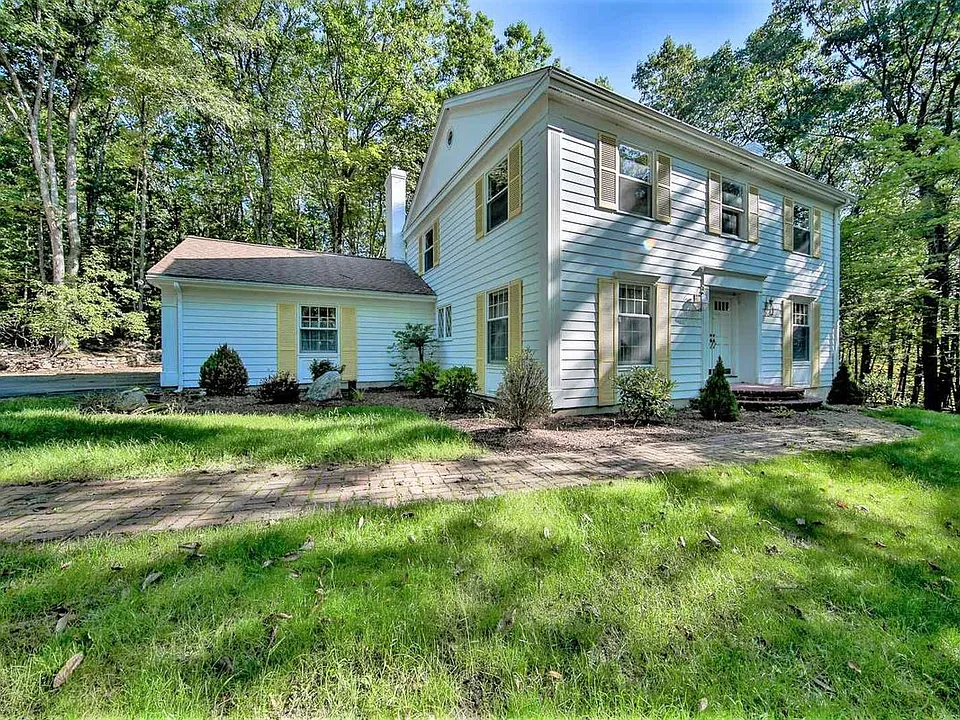 27 Buttonwood Rd