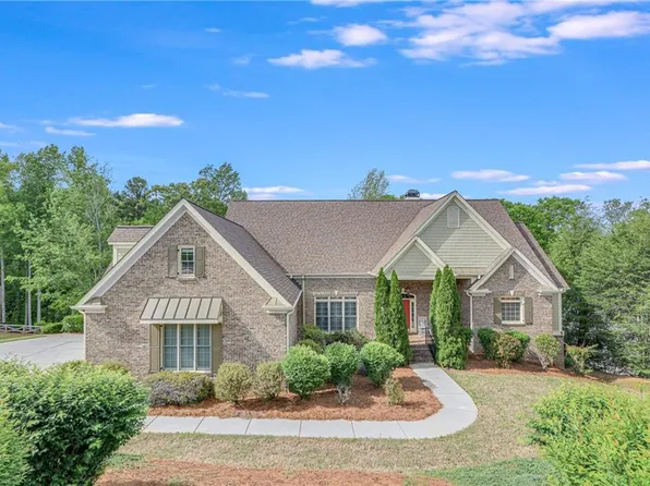 3012 Chattahoochee Trce, Gainesville, GA 30506