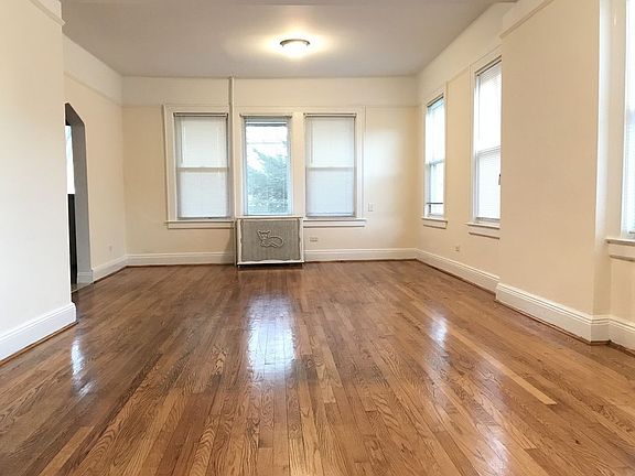 2nd image of 755 Edison Ave #2