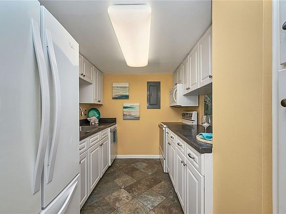 4th image of 500 Pacific Ave APT 811