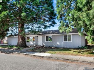 1303 S Elm St, Canby, OR 97013