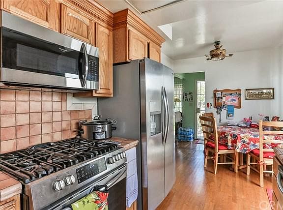 3rd image of 9261 Jennrich Ave