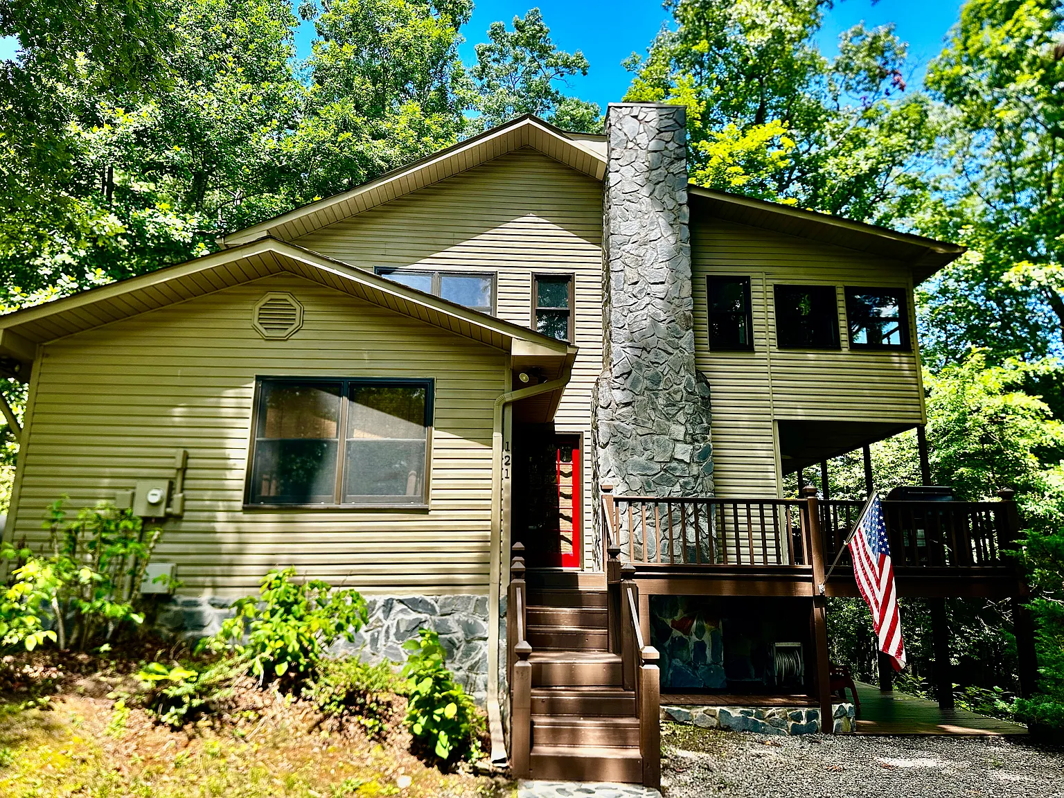 Woodstock Dr, Blue Ridge — Photo 1