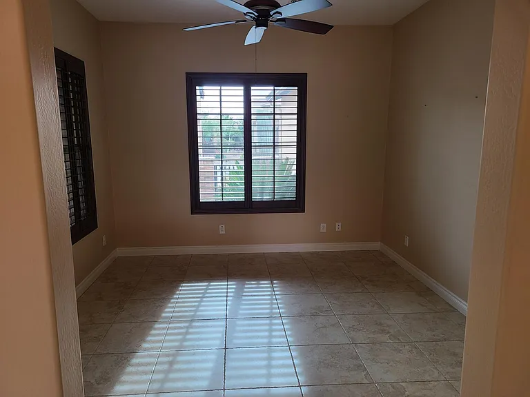 1714 E Alegria Rd — Photo 29