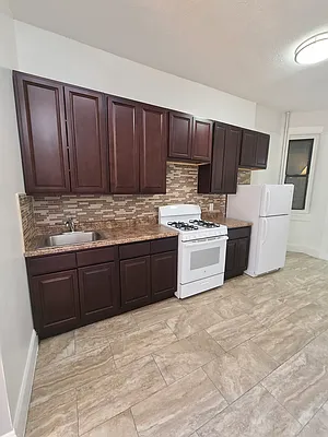 Rented by Cheskel Meisels, LREB | media 17