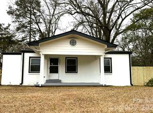 1114 Mount Olivet Rd, Kannapolis, NC 28083